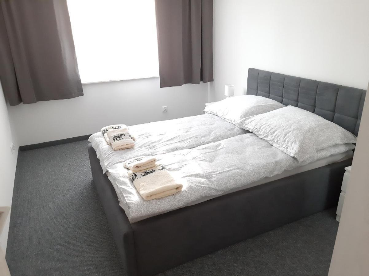 Sloneczna Przystan Apartment *